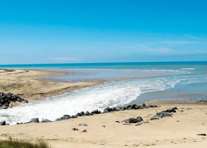 Les Cordylines By Interhome Anneville-sur-Mer