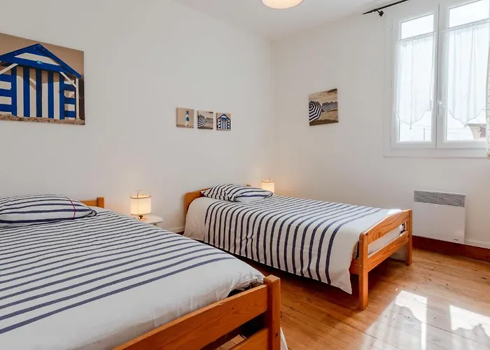 Les Cordylines By Interhome Casa vacanze